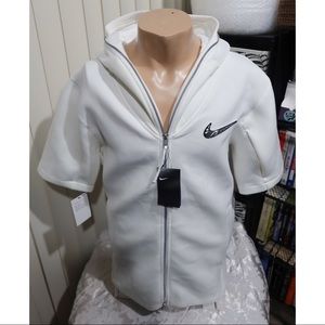 Nike Training Therma Short Sleeve Hoodie BQ9289100